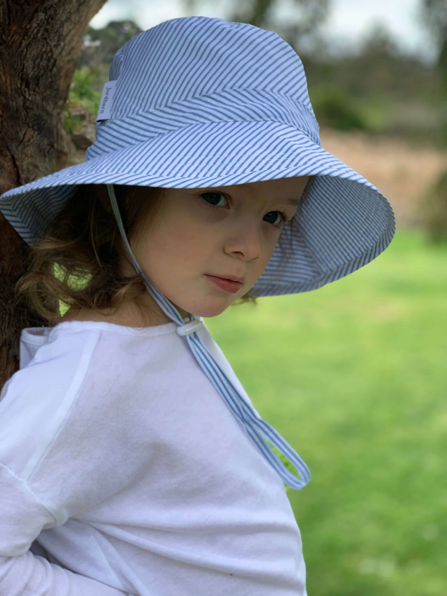 Kids Bucket Hat Blue Striped - Medium - Jordbarn